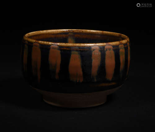 AN CIZHOU SGRAFFITO BOWL , 10TH CENTURY