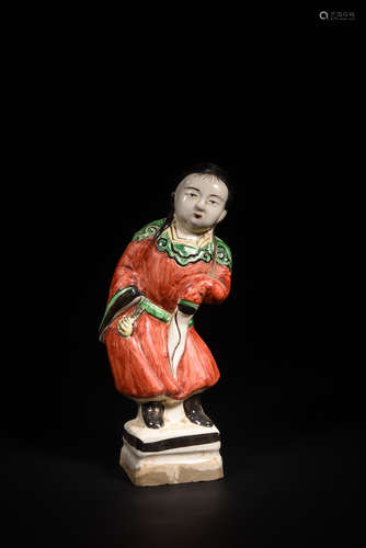 POTTERY FIGURE