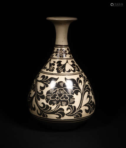 AN CIZHOU SGRAFFITO JAR, 10TH CENTURY