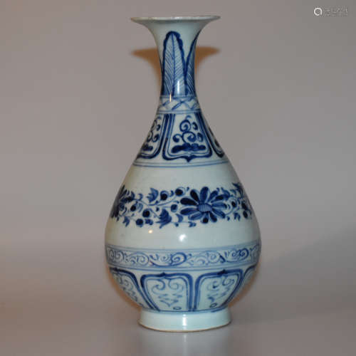 A BLUE AND WHITE JADE POT SPRING BOTTLE IN YUAN DYNASTY