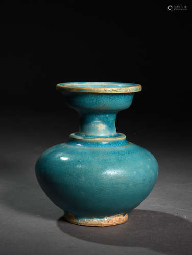 A  PEACOCK  ORCHID  GLAZE WASHING  BOTTLE IN  WUDAI PERIOD