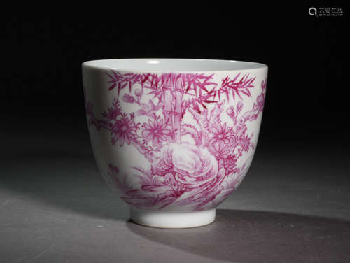 A ROUGE  COLORED  FLOWER  CUP  IN  QING  YONGZHENG