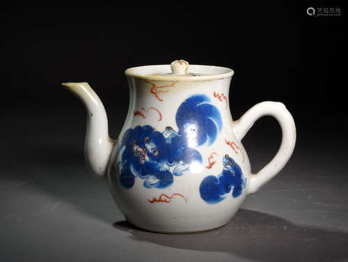 A BLUE  PAINTING  TEAPOT  WITH  OLD LION  AND YOUNG  LION IN  THE REPUBLIC  OF  CHINA