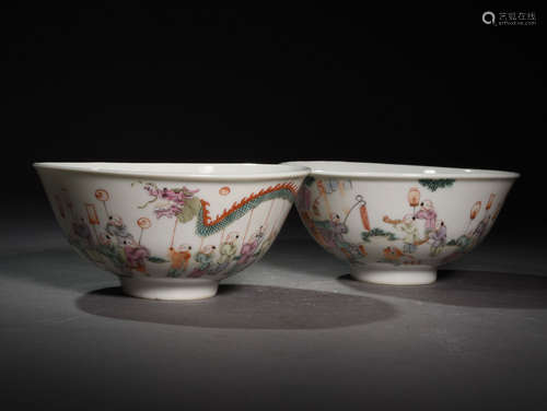 A PAIR  OF  ROUND BOWLS  WITH  BAI ZI IN  QING  TONGZHI