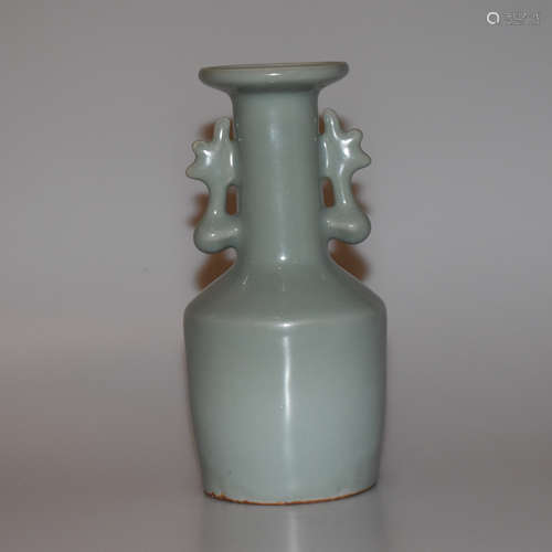 ALongquan-typed Celdon Porcelain Vase