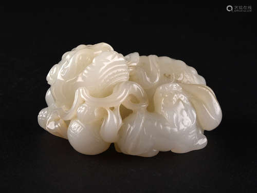 A WHITE JADE DOUBLE LIONS, QING DYNASTY