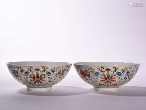 A PAIR OF FAMILLE ROSE BOWLS, XUANTONG PERIOD