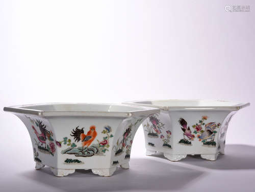 A PAIR OF FAMILLE ROSE JARDINERE, DAOGUANG PERIOD