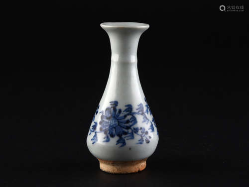 A BLUE AND WHITE FLORAL YUHUCHUNPING, YUAN DYNASTY