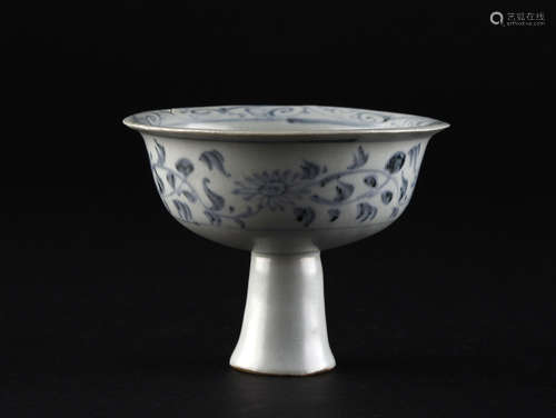 A BLUE AND WHITE PHOENIX AND FLORAL STEM CUP, YUAN DYNASTY