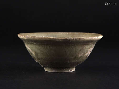 A INCISED YAOZHOU BOWL, SUNG DYNASTY