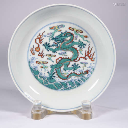 A Dou-Cai Glazed Porcelain Plate