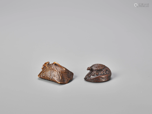 TWO WOOD NETSUKE OF A FROG AND A MINOGA…