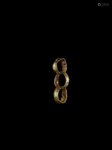 THREE THIN CHAM GOLD RINGS