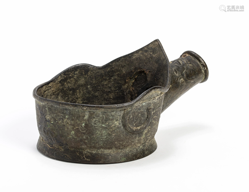 A BRONZE SKILLET, 17TH - 18TH CENTURY