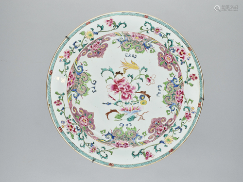 A FAMILLE ROSE CHARGER, QING