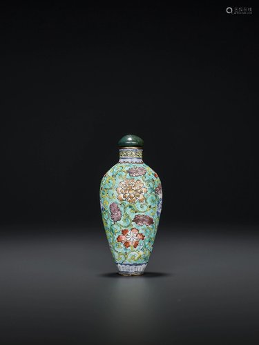 A CANTON ENAMEL SNUFF BOTTLE, QING