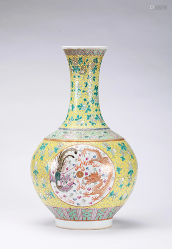 A CHINESE FAMILLE ROSE VASE, GUANGXU MARK