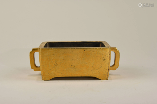 A CHINESE GILT BRONZE CENSER, 17TH CEN…