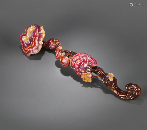 A CHINESE CERAMIC RUYI SCEPTRE, QING DYNASTY