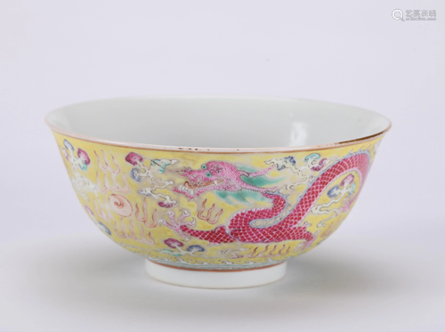 A CHINESE FAMILLE ROSE BOWL, QING DYNASTY