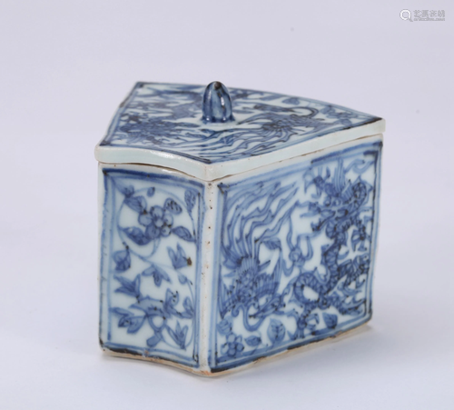 A CHINESE BLUE AND WHITE BOX AND COVER, WA…