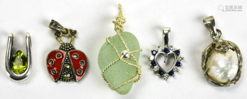 Group of Vintage Sterling Silver Pendants & Cha…