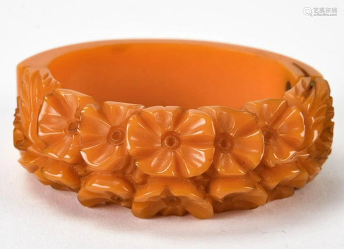 Vintage C 1940s Orange Bakelite Clamper Bra…