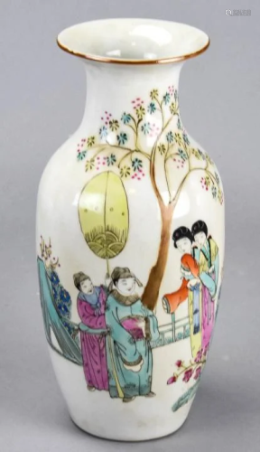 Chinese Hand Painted Porcelain Vase Signed