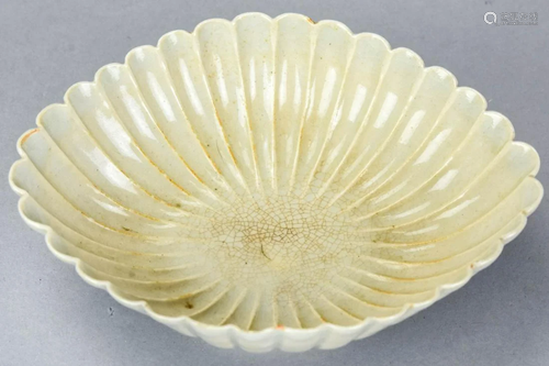 Chinese Celadon Crackleware Lotus Form Dish