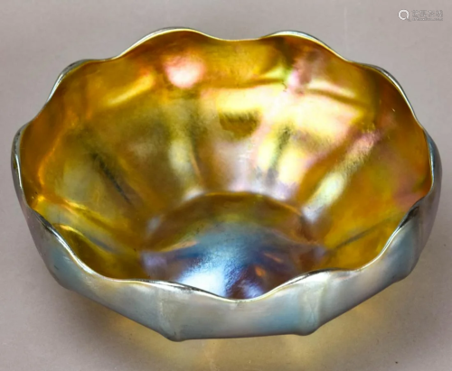 Antique Louis Comfort Tiffany Favrile Glass Bowl