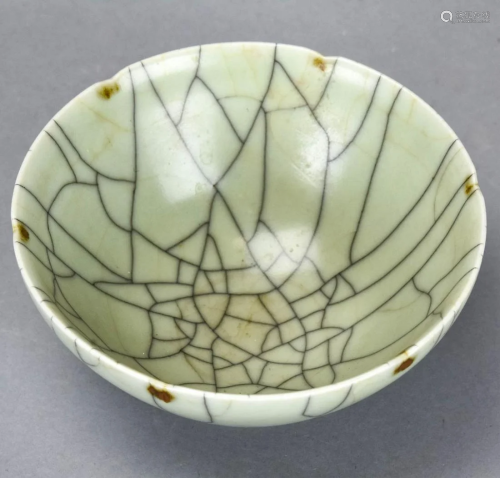 Chinese Celadon Crackle Porcelain Bowl