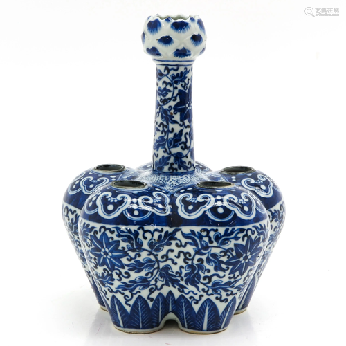 A Chinese Blue and White Tulip Vase