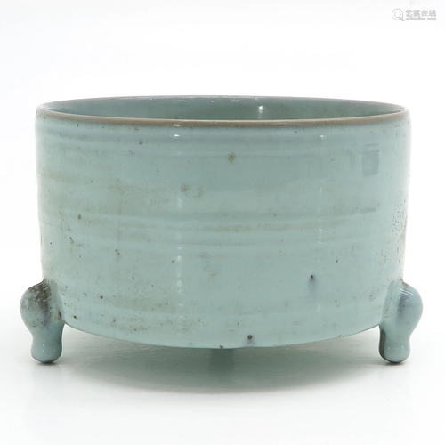 A Celadon Tripod Censer