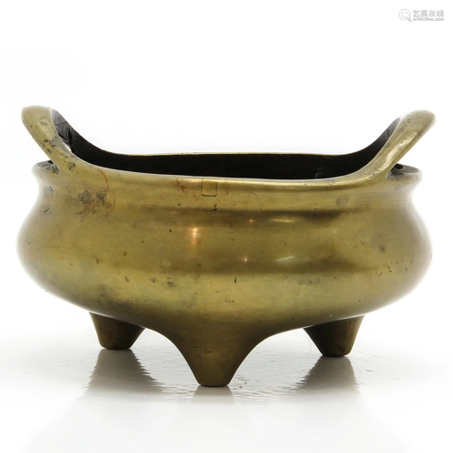 A Bronze Tripod Censer