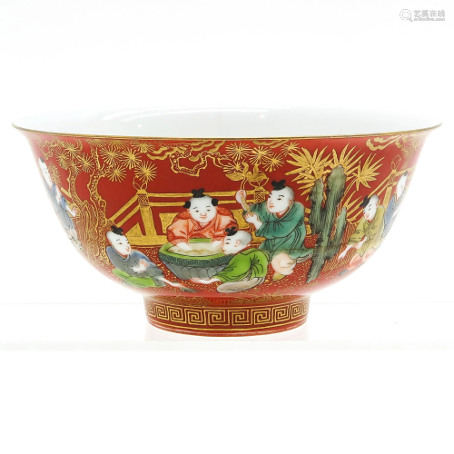 A Polychrome Decor Chinese Bowl