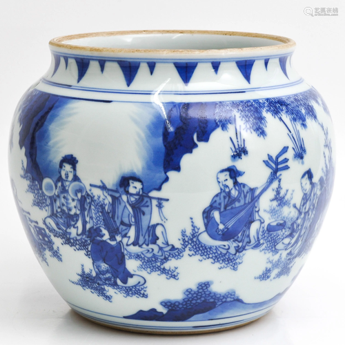 A Chinese Blue and White Pot