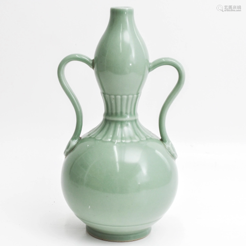 A Chinese Celadon Gourd Vase