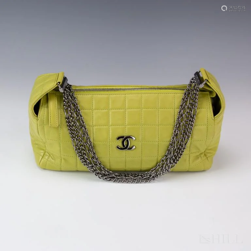 Chanel Green Quilted Leather Shoulder Bag Purse