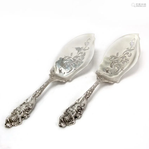 Pr Reed & Barton Love Disarmed Silver Cake Server