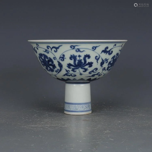 A BLUE AND WHITE FLOWER BOWL CHENGHUA …