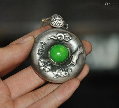 A SILVER INLAY GREEN JADE PENDANT QING DYNA…