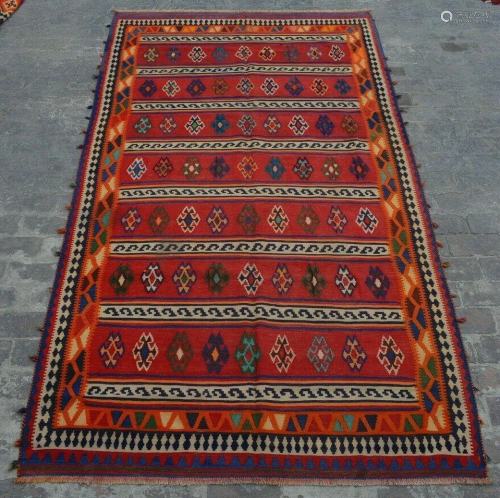 A VINTAGE AFGHANI WOVEN CAUCASIAN AREA K…