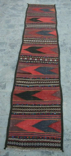 A VINTAGE AFGHANI WOVEN NOMADIC KILIM RU…