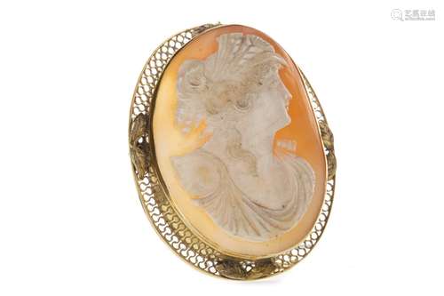 A VICTORIAN CAMEO BROOCH