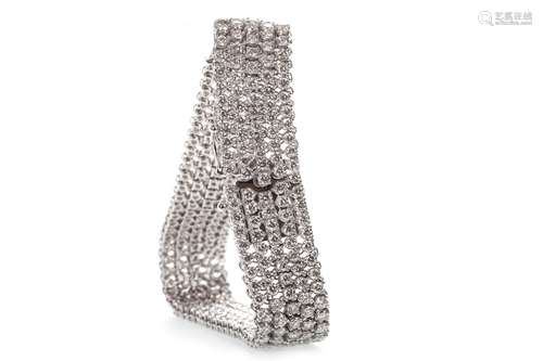 A DIAMOND FIVE ROW BRACELET