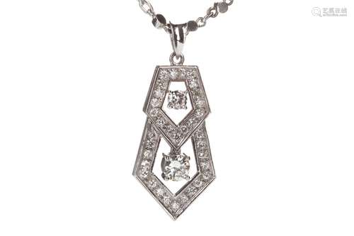 A WHITE GOLD DIAMOND PENDANT ON CHAIN