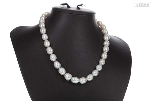 A PEARL NECKLACE