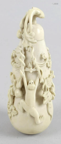 A 19th century carved ivory snuff bottle, of gourd