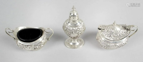 An Edwardian silver three piece condiment set,